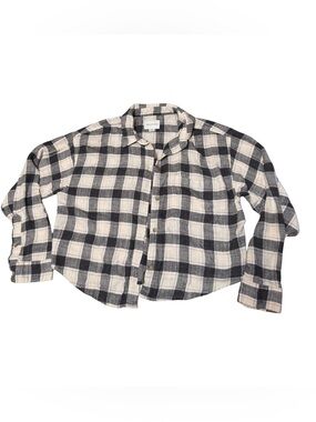 American Eagle Outfitters Cropped Black & Cream Plaid Button-Up